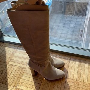 MICHAEL KORS BEIGE SUEDE BOOTS SIZE 8.5